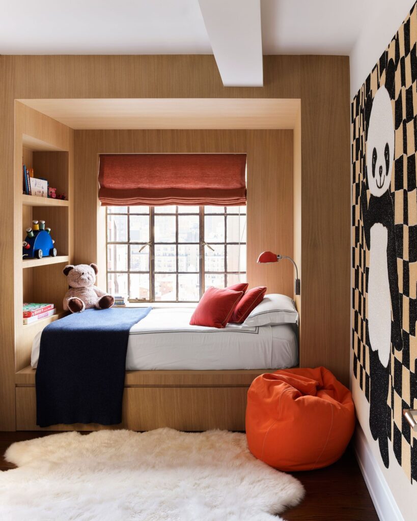 From Cozy To Spacious: How To Decorate A Small Size Bedroom