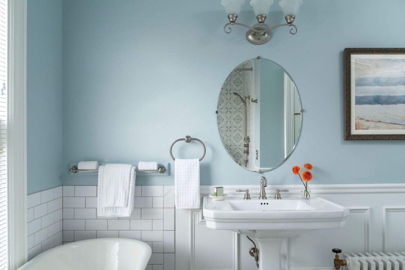The Best Paint Colors for Small Bathrooms The Best Paint Colors for Small Bathrooms