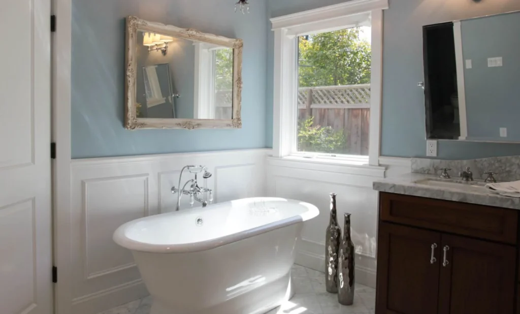 Chair Rail in Bathroom – Stylish Protection & Design Boost