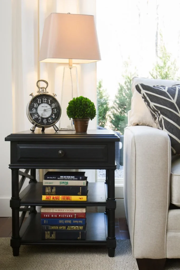Choosing the Right Side Table for Effective Decor