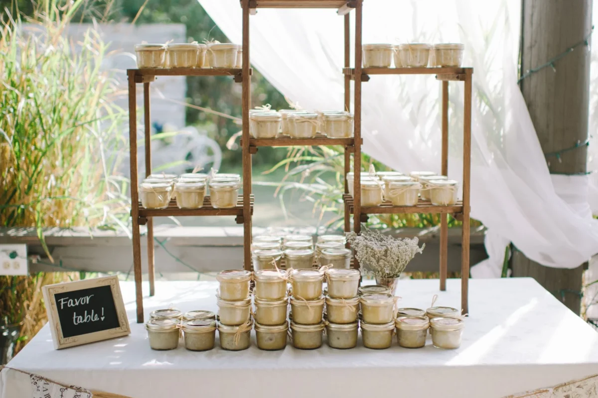 Wedding Favor Table Ideas